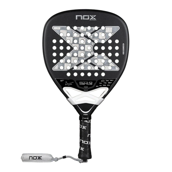 Pala NOX AT10 Genius Attack 18K by Agustin Tapia 2026